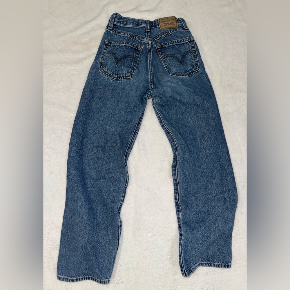 Womens Levi's Ribcage straight ankle Jean size 23 (00)